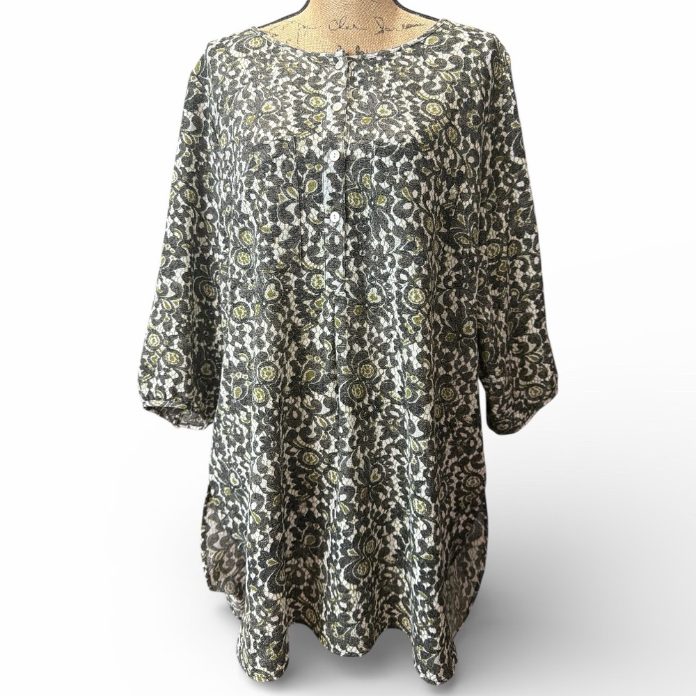 Women's Floral Button-Front Tunic Top - Olive & Black